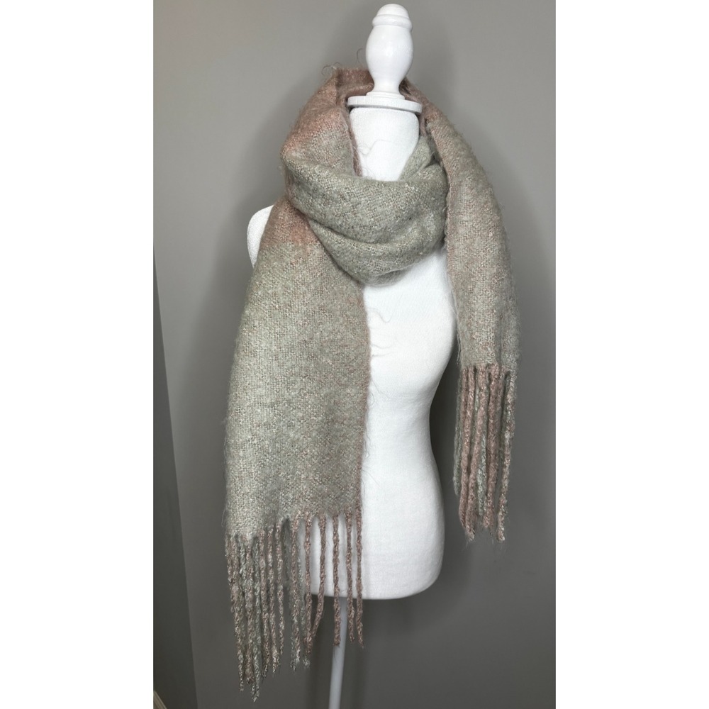 Charlotte Russe Women's Colorblock Acrylic Pink Gray Oversized Long Scarf Winter